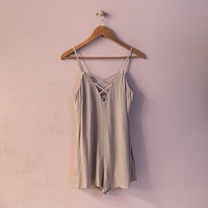 Irene’s Story Fashion On Earth Tannish Blush Romper Size M NWT